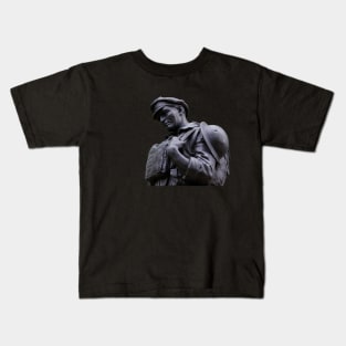 Soldier statue War memorial sheffield uk Kids T-Shirt